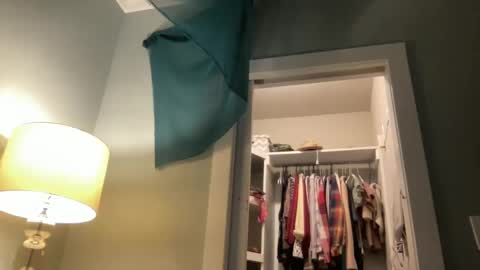 Snapshot of bendlikebecks chatting on 10/06/25, 11:51 bendlikebecks online show from 10/06/25, 11:51