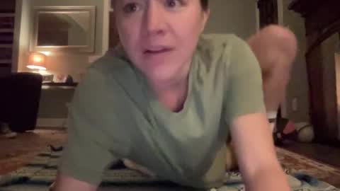 Snapshot of bendlikebecks chatting on 11/15/25, 09:50 bendlikebecks online show from 11/15/25, 09:50