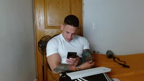 Snapshot of benjamin_isaac chatting on 02/03/25, 12:47 benjamin_isaac online show from 02/03/25, 12:47