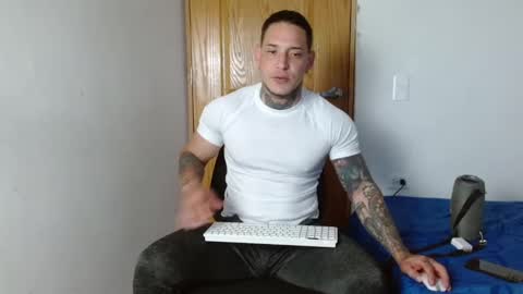Snapshot of benjamin_isaac chatting on 02/13/25, 11:04 benjamin_isaac online show from 02/13/25, 11:04