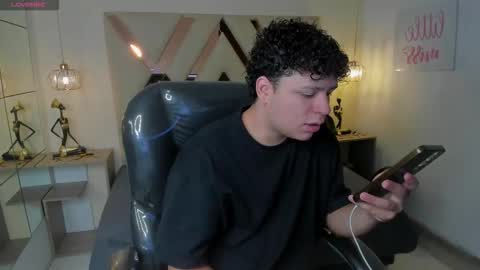 BENJAMIN online show from 10/20/25, 08:09