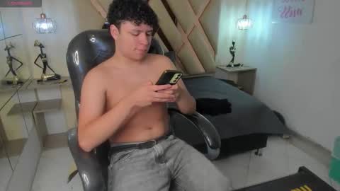 BENJAMIN online show from 10/22/25, 07:57