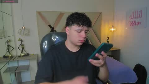 BENJAMIN online show from 10/30/25, 08:09