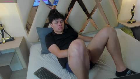 BENJAMIN online show from 11/19/25, 07:58