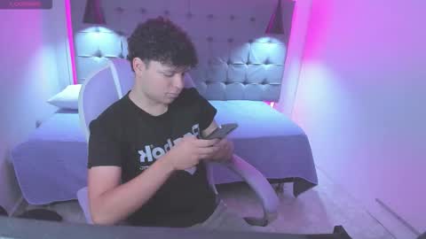 BENJAMIN online show from 11/21/25, 06:39