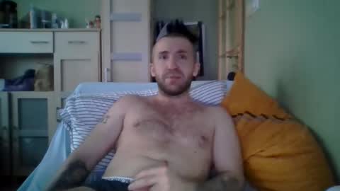 Snapshot of benko800 chatting on 10/11/25, 10:47 PM4PASSWORD online show from 10/11/25, 10:47