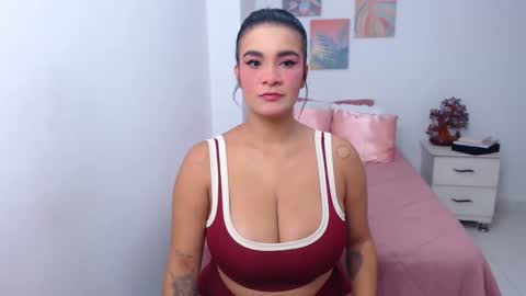 Snapshot of benny_austin chatting on 10/19/25, 07:31 benny online show from 10/19/25, 07:31