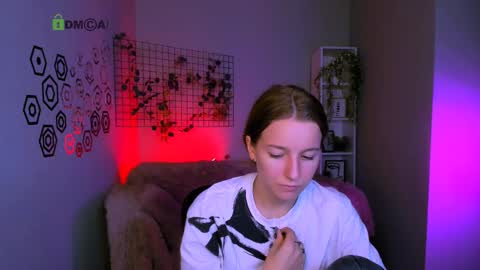 Snapshot of benny_duglas chatting on 10/14/25, 12:17 Benny online show from 10/14/25, 12:17