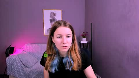 Snapshot of benny_duglas chatting on 11/19/25, 10:15 Benny online show from 11/19/25, 10:15