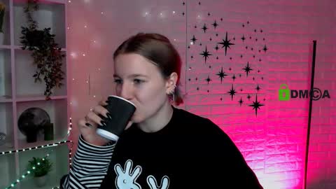 Snapshot of benny_duglas chatting on 11/26/25, 10:27 Benny online show from 11/26/25, 10:27