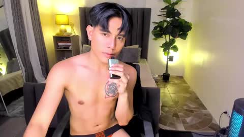 Snapshot of bentlyfuck chatting on 01/29/25, 02:00 bentlyfuck online show from 01/29/25, 02:00