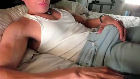 Snapshot of beranco19 chatting on 11/17/25, 08:36 beranco online show from 11/17/25, 08:36