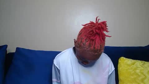 berries_lee online show from 09/25/25, 11:36