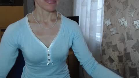 Snapshot of berry2024 chatting on 11/17/25, 09:04 berry2024 online show from 11/17/25, 09:04