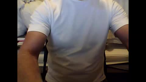 Snapshot of bertznlollie chatting on 09/13/25, 06:29 bertznlollie online show from 09/13/25, 06:29