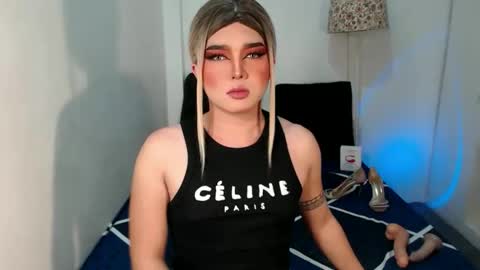 bestgirljulia online show from 11/02/25, 12:24