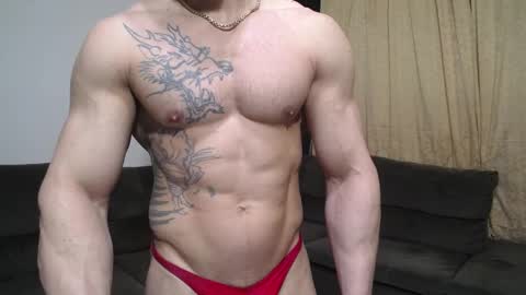 Snapshot of bestmuscle chatting on 10/26/25, 01:55 bestmuscle online show from 10/26/25, 01:55