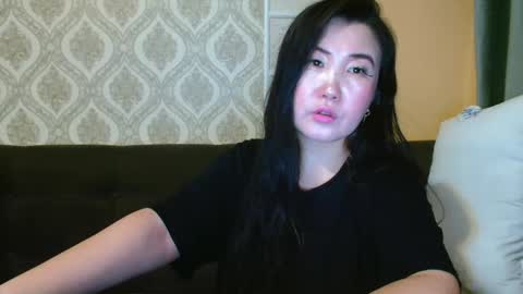 Snapshot of bet_lu chatting on 12/11/24, 12:33 Bet Lu online show from 12/11/24, 12:33