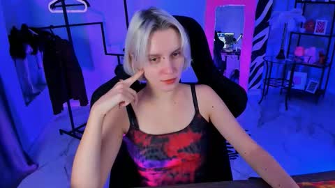 Snapshot of bethanycloud chatting on 10/21/25, 05:41 Bethany online show from 10/21/25, 05:41