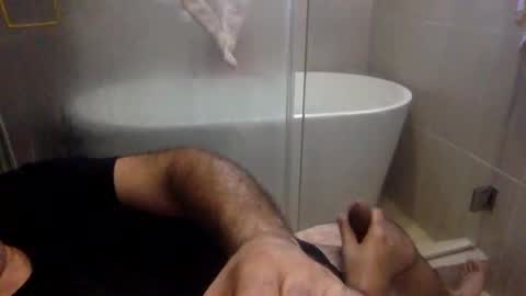 Snapshot of betoooox chatting on 12/18/24, 02:49 Virtual Gentleman online show from 12/18/24, 02:49