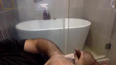 Snapshot of betoooox chatting on 02/11/25, 01:51 Virtual Gentleman online show from 02/11/25, 01:51