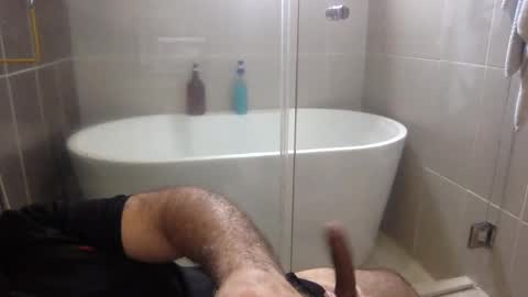 Snapshot of betoooox chatting on 10/27/25, 04:33 Virtual Gentleman online show from 10/27/25, 04:33