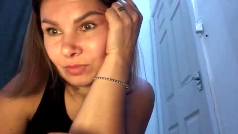 betty199175798 online show from 10/14/25, 08:53