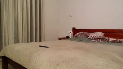Snapshot of betty_sw chatting on 03/12/25, 03:29 betty_sw online show from 03/12/25, 03:29