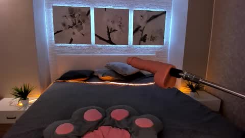 Snapshot of bettyrouse chatting on 10/08/25, 08:28 Betty online show from 10/08/25, 08:28