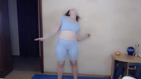 Snapshot of bettystar_ chatting on 10/01/25, 06:58 Betty online show from 10/01/25, 06:58