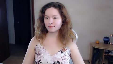 Snapshot of bettystar_ chatting on 10/05/25, 07:45 Betty online show from 10/05/25, 07:45