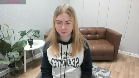 Mila Sweet online show from 11/26/25, 05:08