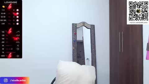 Nicolle Aviles online show from 02/28/25, 11:01