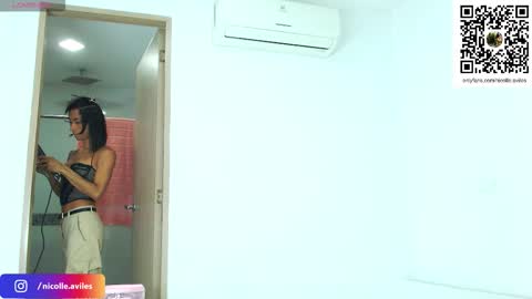 Nicolle Aviles online show from 11/07/25, 10:43