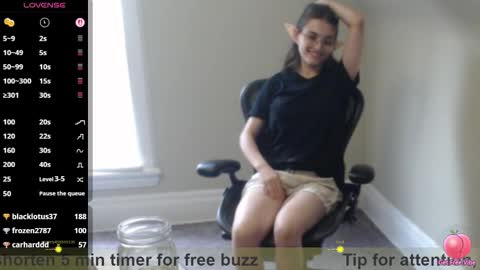 Snapshot of bex_black chatting on 10/15/25, 07:14 Bex Black online show from 10/15/25, 07:14