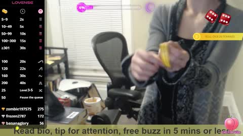 Snapshot of bex_black chatting on 11/14/25, 12:53 Bex Black online show from 11/14/25, 12:53