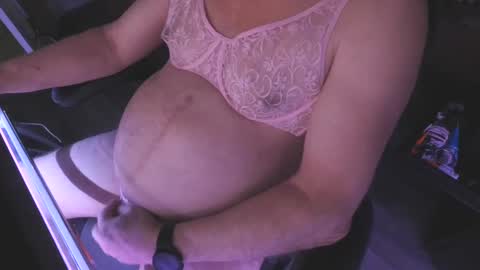 Snapshot of bi_chubby_sub61 chatting on 12/28/24, 07:00 Redmoon online show from 12/28/24, 07:00