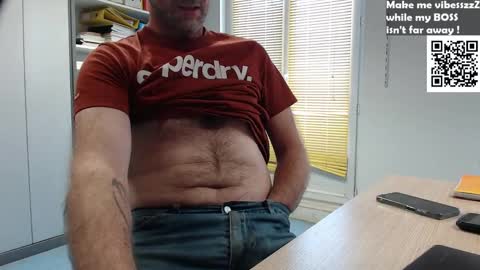 Snapshot of bi_french69 chatting on 01/21/25, 12:18 My name is David and if you like public exhibitions you wont be disappointed with me LoL - My favorite vibes is 44 online show from 01/21/25, 12:18