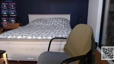 Snapshot of bi_french69 chatting on 01/23/25, 01:56 My name is David and if you like public exhibitions you wont be disappointed with me LoL - My favorite vibes is 44 online show from 01/23/25, 01:56