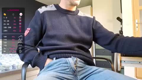Snapshot of bi_french69 chatting on 02/17/25, 12:38 My name is David and if you like public exhibitions you wont be disappointed with me LoL - My favorite vibes is 44 online show from 02/17/25, 12:38