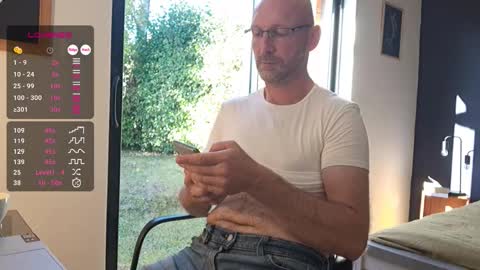 Snapshot of bi_french69 chatting on 09/30/25, 08:30 My name is David and if you like public exhibitions you wont be disappointed with me LoL - My favorite vibes is 44 online show from 09/30/25, 08:30