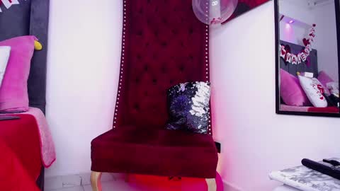 Snapshot of bianca_antonelli chatting on 02/14/25, 05:25 Bianca Antonelli online show from 02/14/25, 05:25