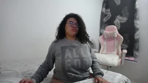 Snapshot of bianca_boobs chatting on 01/25/25, 11:13 Bianca Tuesday to Sunday from 2am to 6am UTC-5 online show from 01/25/25, 11:13