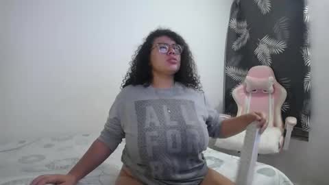 Snapshot of bianca_boobs chatting on 02/27/25, 07:34 Bianca Tuesday to Sunday from 2am to 6am UTC-5 online show from 02/27/25, 07:34
