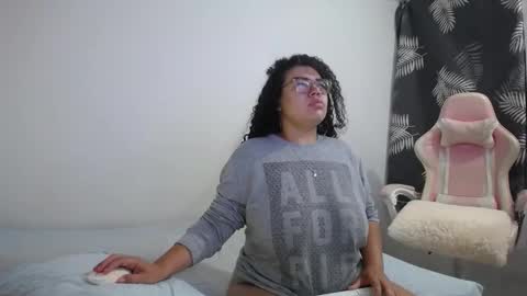 Snapshot of bianca_boobs chatting on 10/14/25, 09:21 Bianca Tuesday to Sunday from 2am to 6am UTC-5 online show from 10/14/25, 09:21