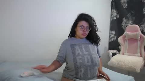 Snapshot of bianca_boobs chatting on 10/17/25, 12:47 Bianca Tuesday to Sunday from 2am to 6am UTC-5 online show from 10/17/25, 12:47