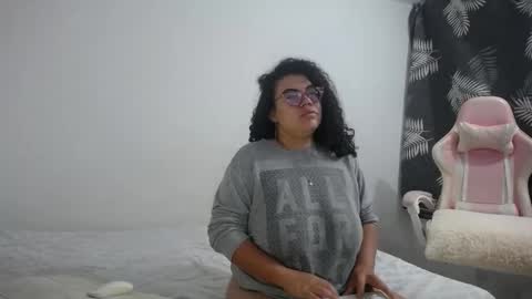 Snapshot of bianca_boobs chatting on 10/24/25, 09:28 Bianca Tuesday to Sunday from 2am to 6am UTC-5 online show from 10/24/25, 09:28