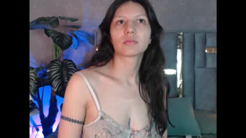 Snapshot of bianca_ks chatting on 09/25/25, 03:21 Bianca online show from 09/25/25, 03:21
