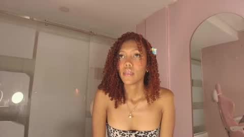 biancaa__18 online show from 09/18/25, 07:38