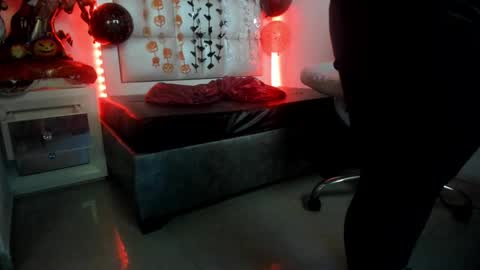 Snapshot of bibiana_js_ chatting on 10/11/25, 11:53 bibiana_js_ online show from 10/11/25, 11:53